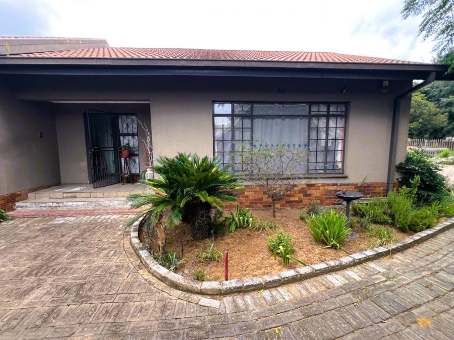 4 Bedroom Property for Sale in Vaalpark Free State